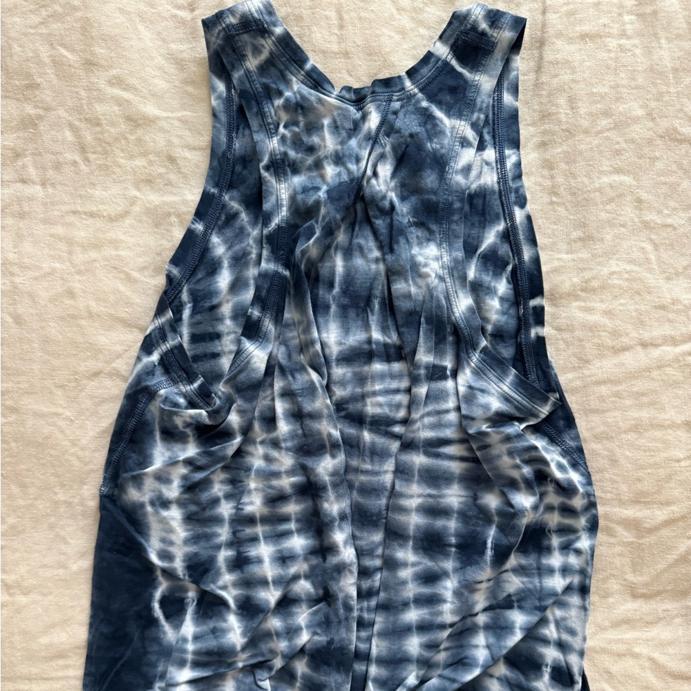 Lululemon tie back tank